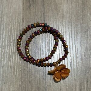 Elegant Multicolor Beaded Bracelet with Gold Flower Charm